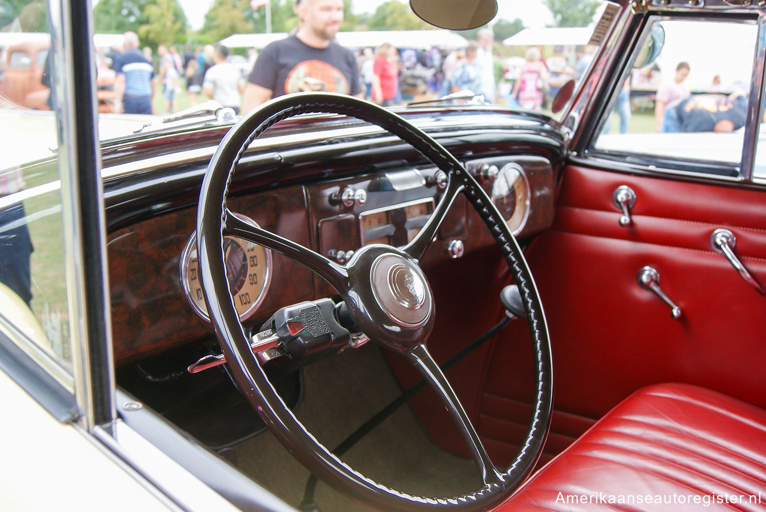 Packard One-Twenty uit 1936