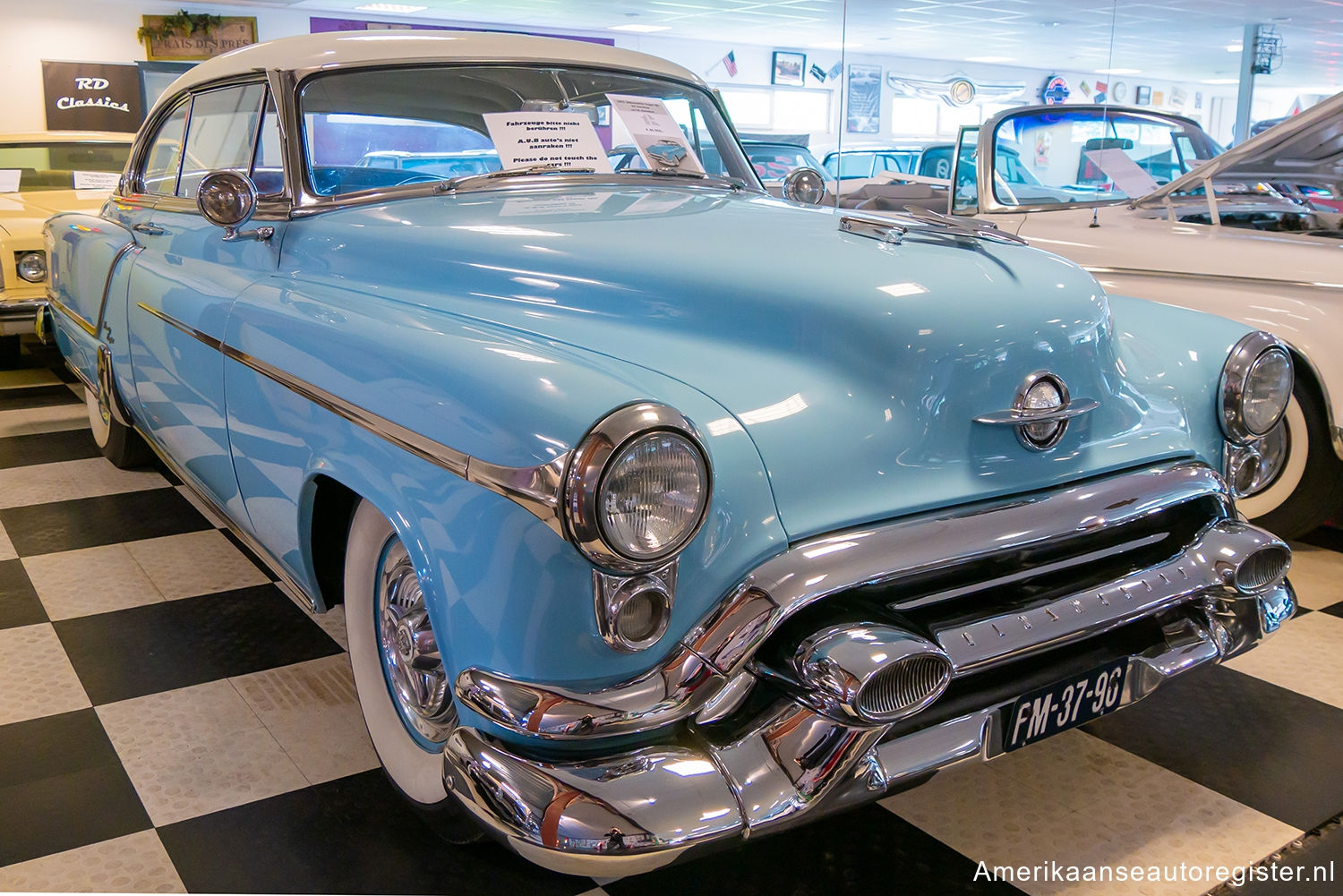 Oldsmobile Ninety-Eight uit 1953