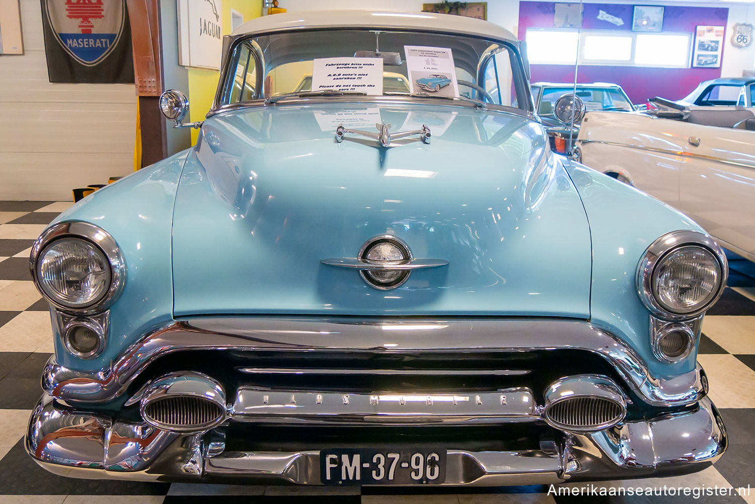 Oldsmobile Ninety-Eight uit 1953