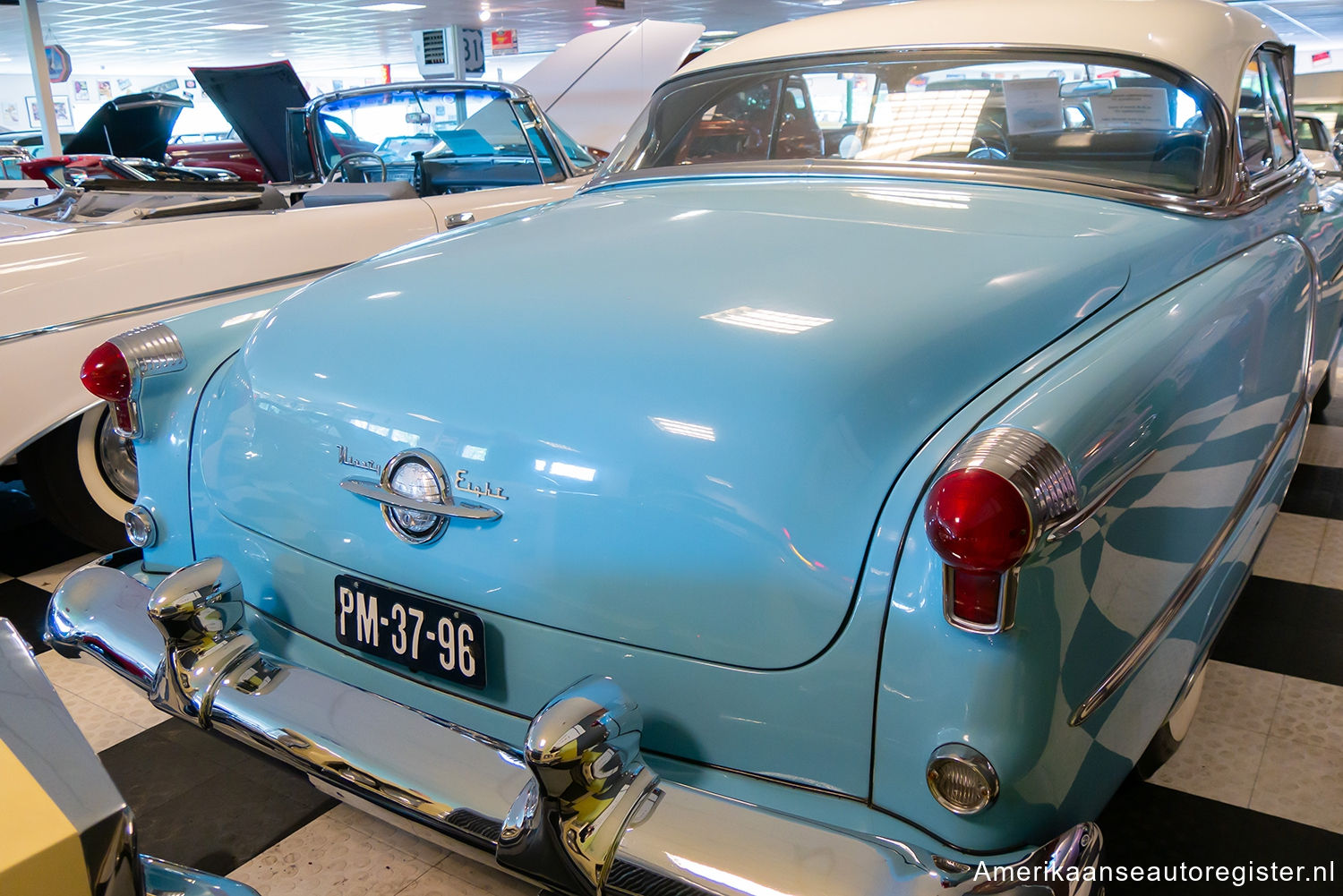 Oldsmobile Ninety-Eight uit 1953