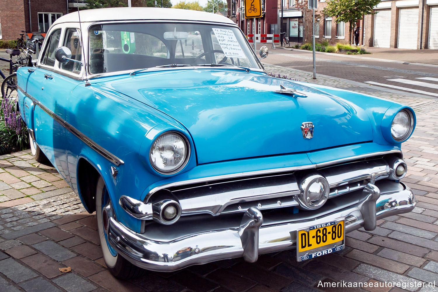 Ford Customline uit 1954