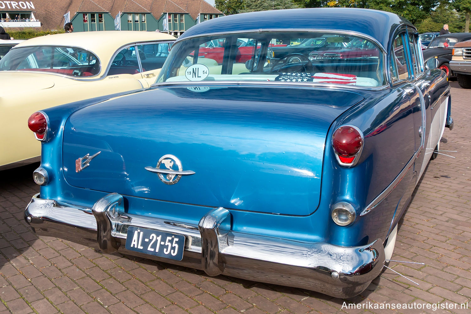 Oldsmobile 88 uit 1954