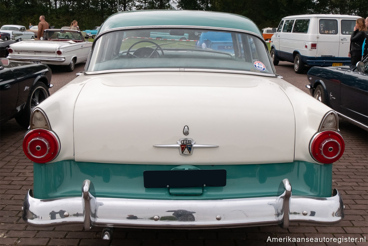 Ford Customline uit 1956