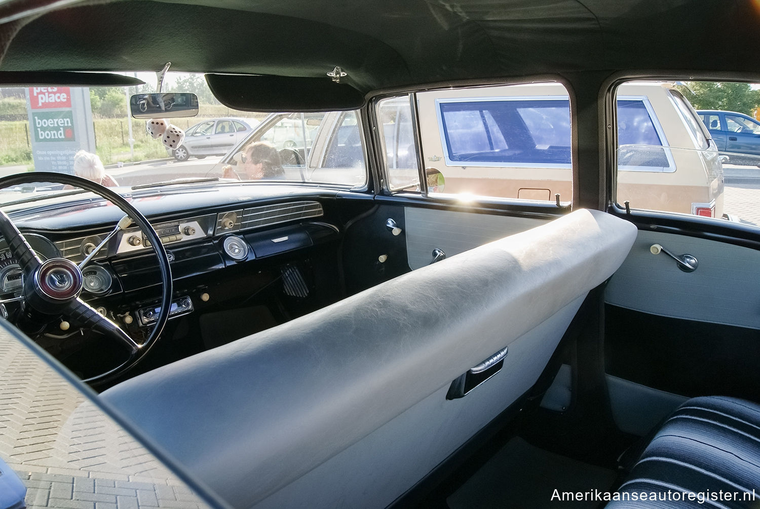Pontiac Chieftain uit 1956