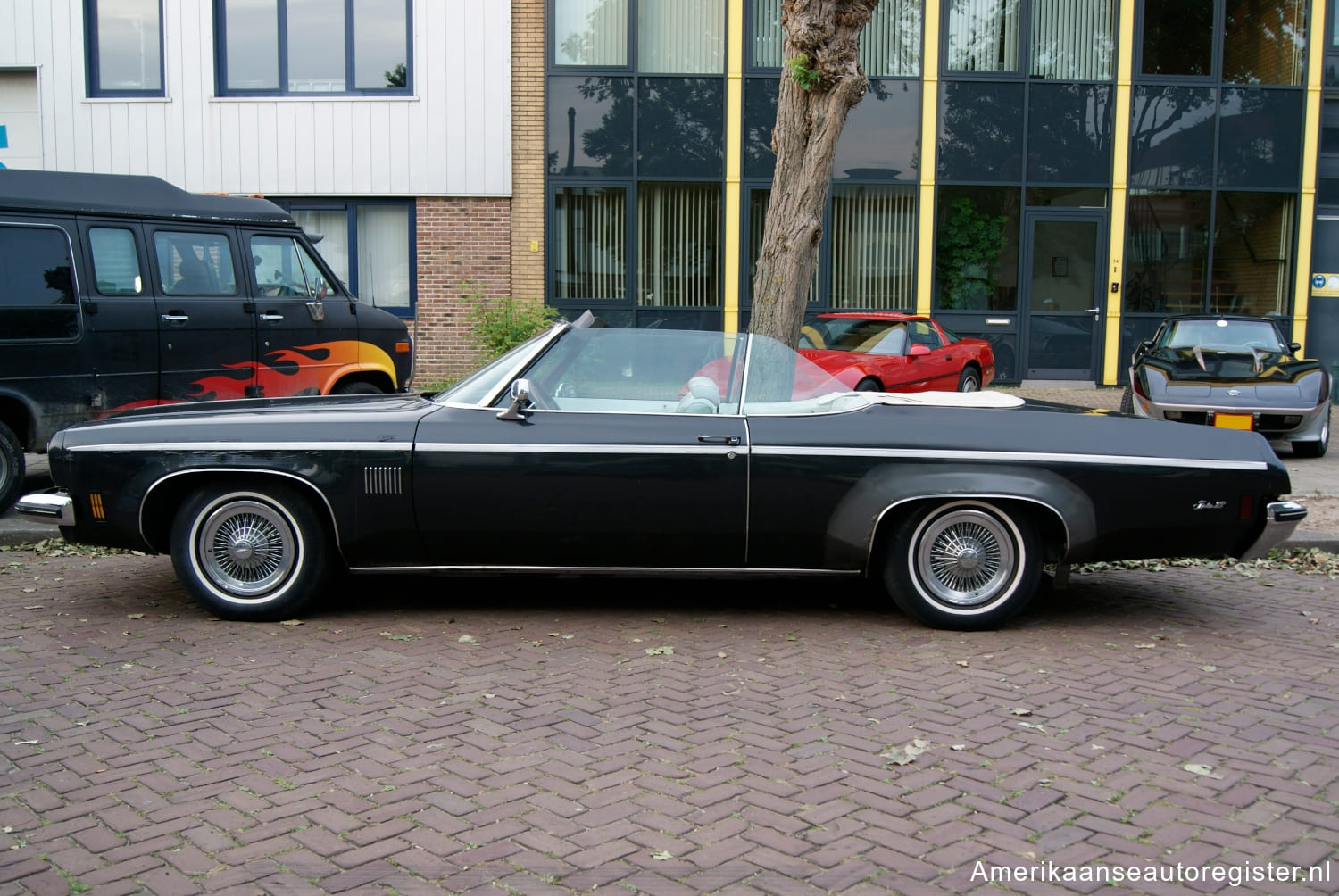 Oldsmobile 88 uit 1973