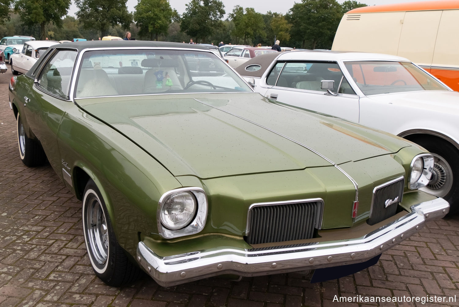 Oldsmobile Cutlass uit 1973