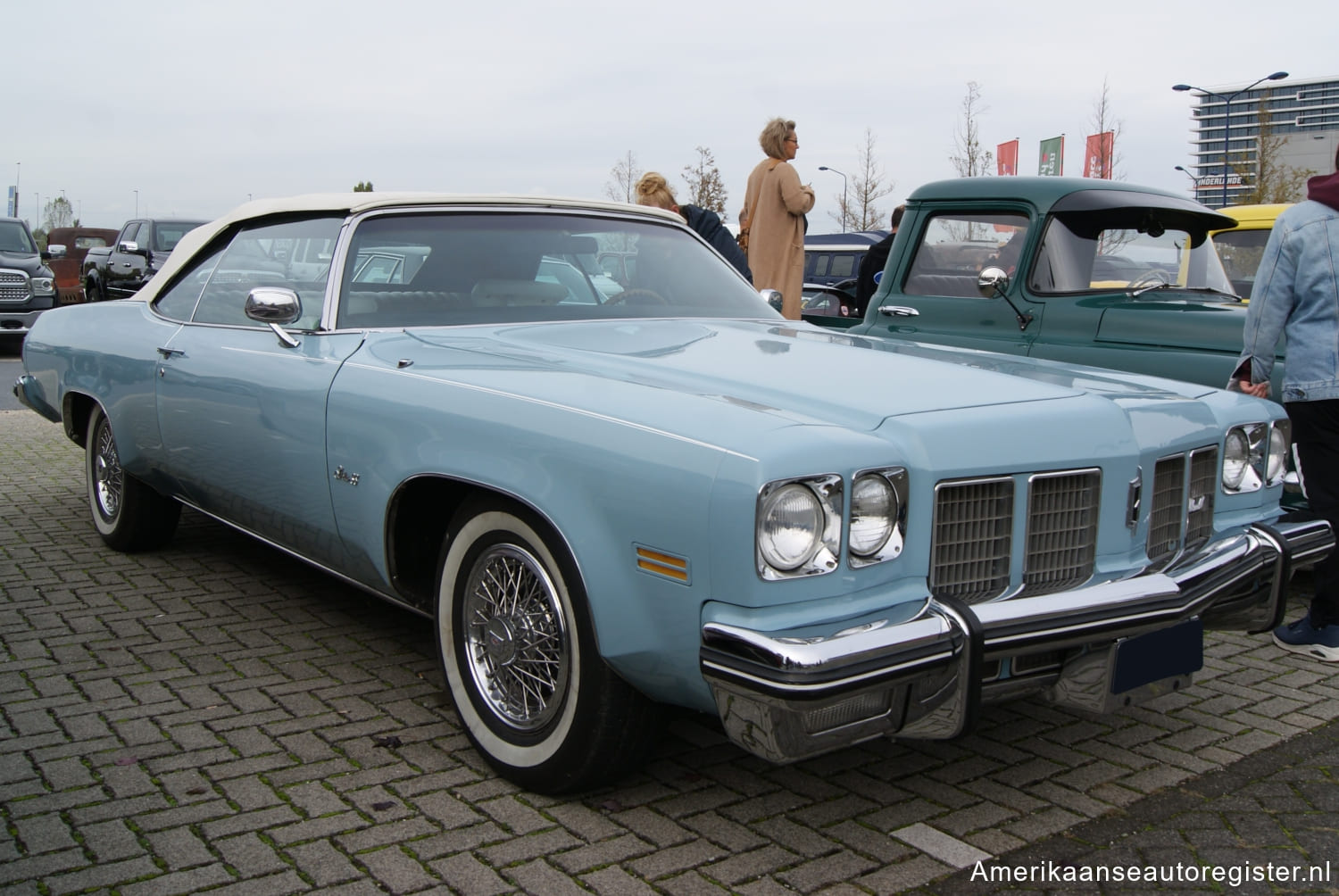 Oldsmobile 88 uit 1975