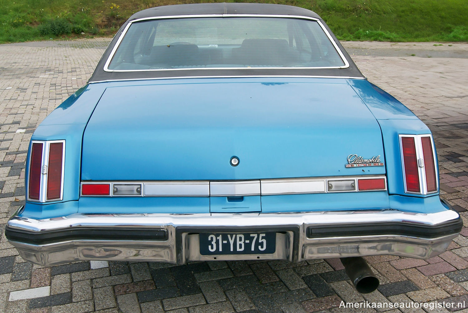 Oldsmobile Cutlass uit 1975