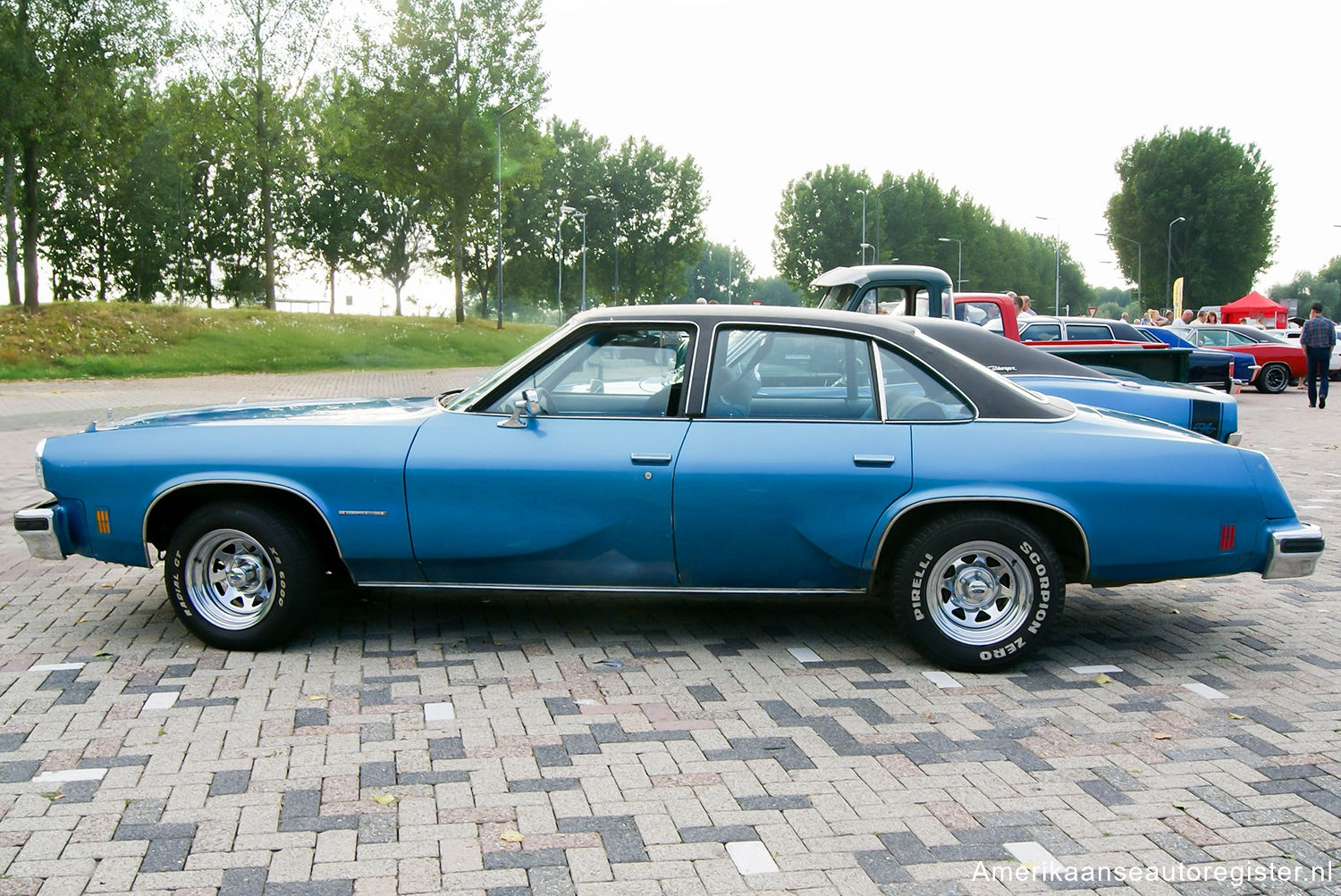 Oldsmobile Cutlass uit 1975