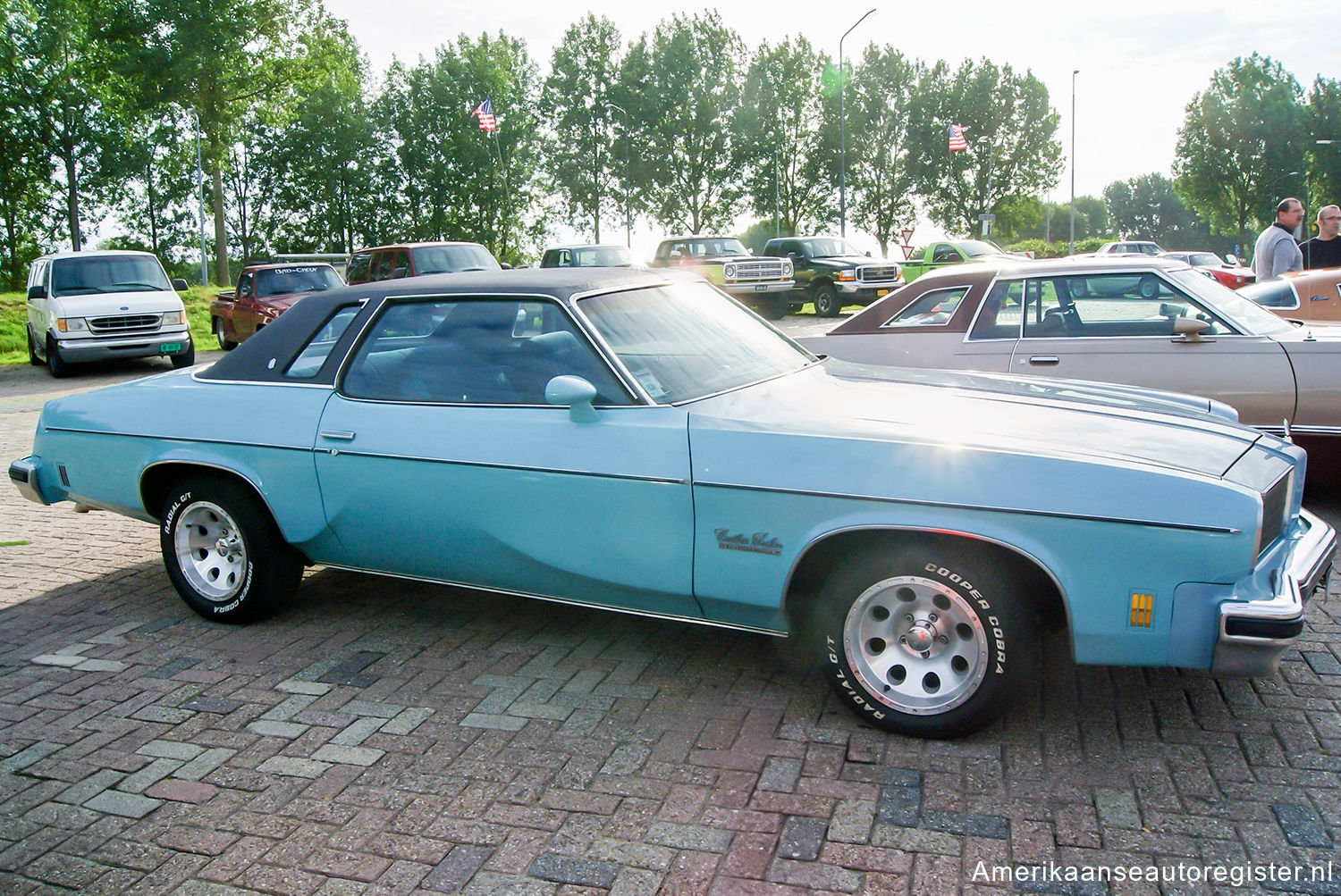 Oldsmobile Cutlass uit 1975