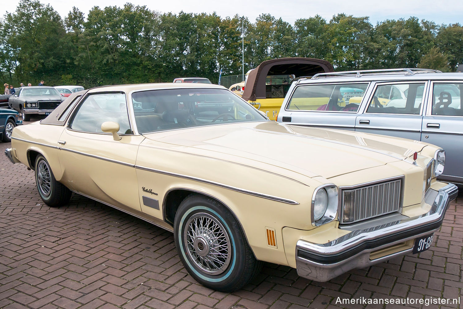 Oldsmobile Cutlass uit 1975