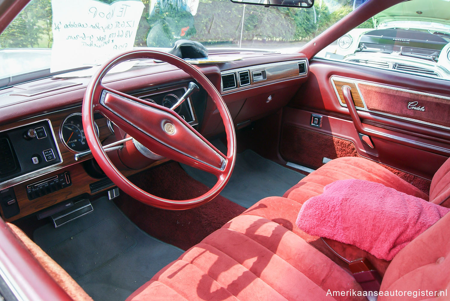 Chrysler Cordoba uit 1976
