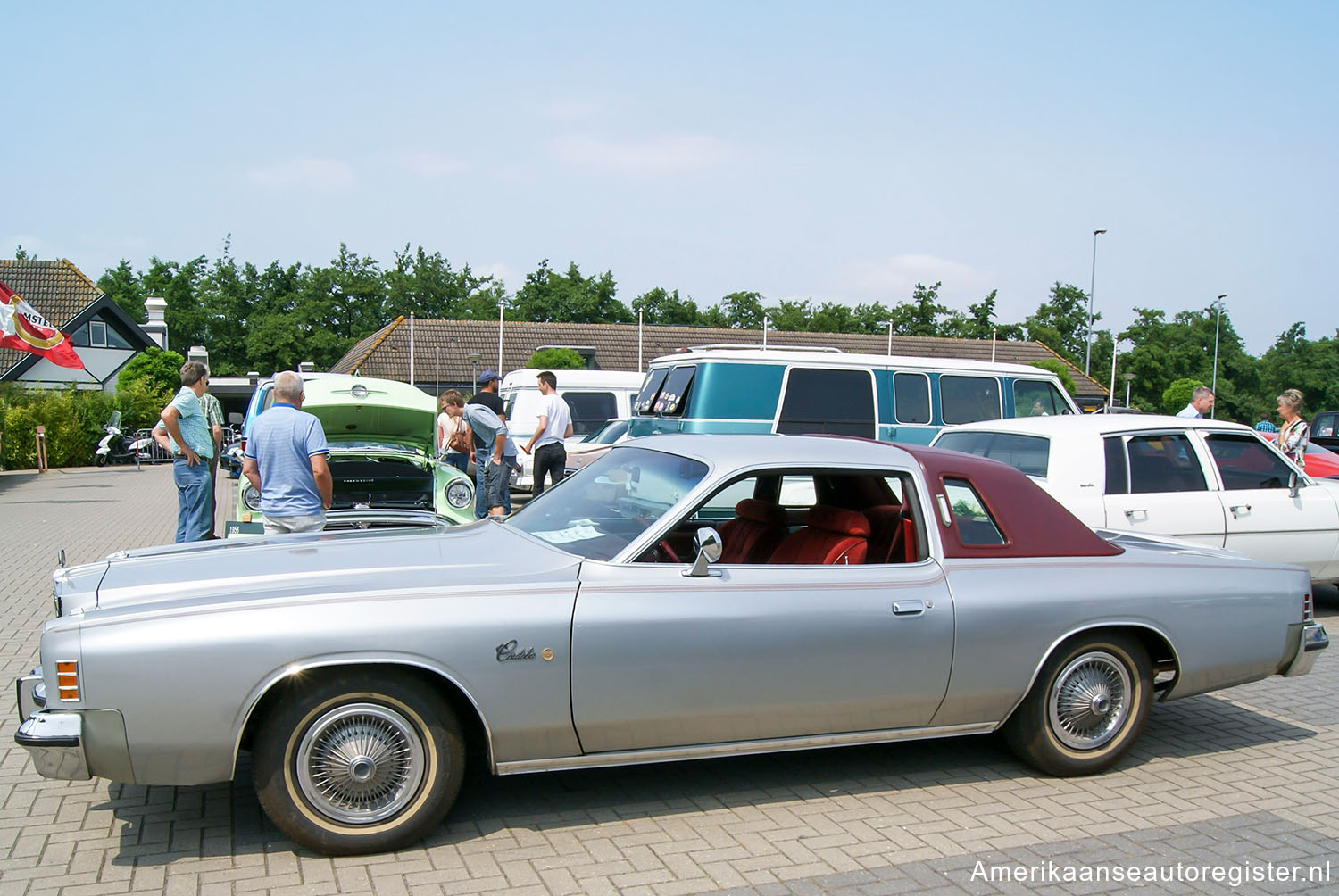 Chrysler Cordoba uit 1976