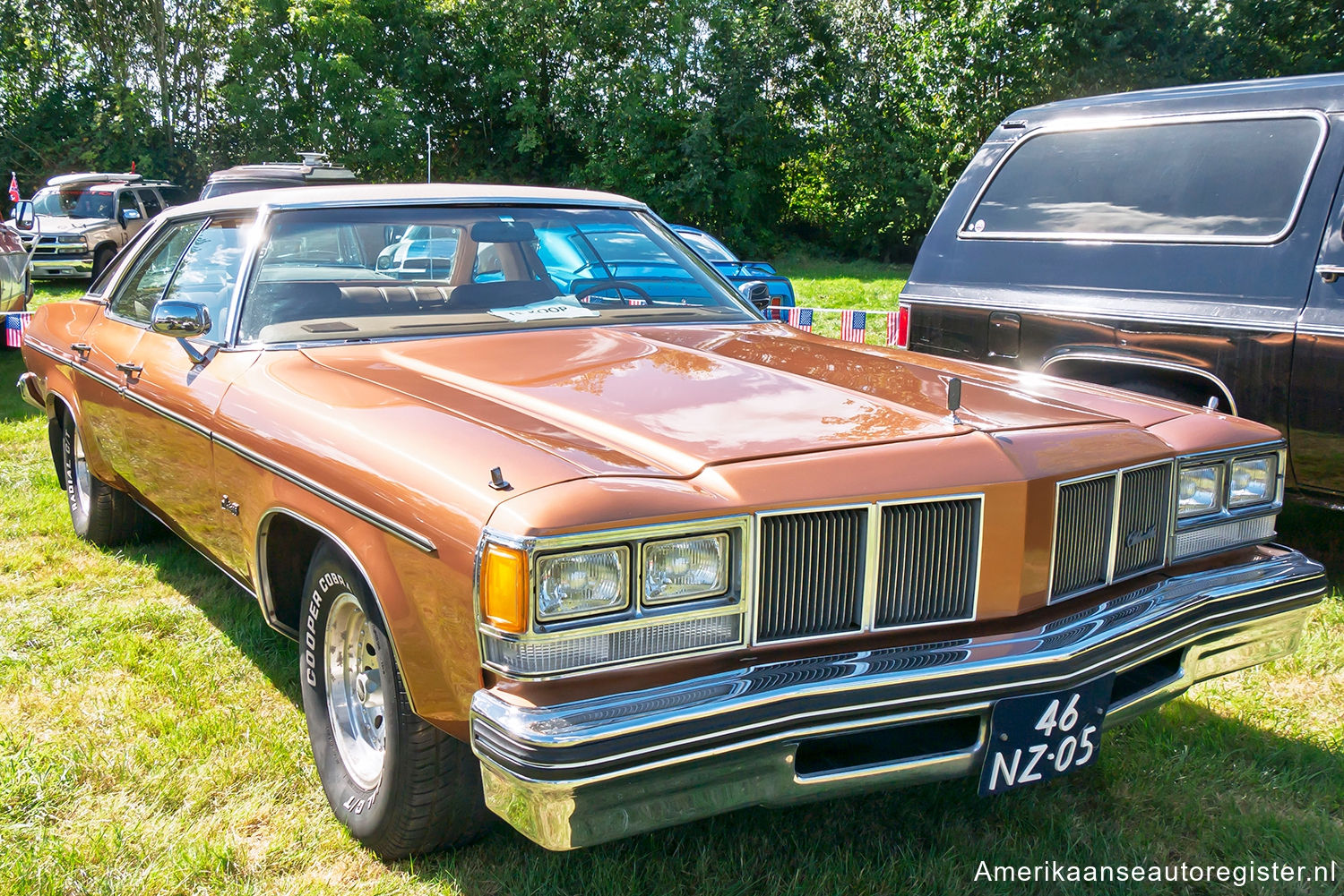 Oldsmobile 88 uit 1976