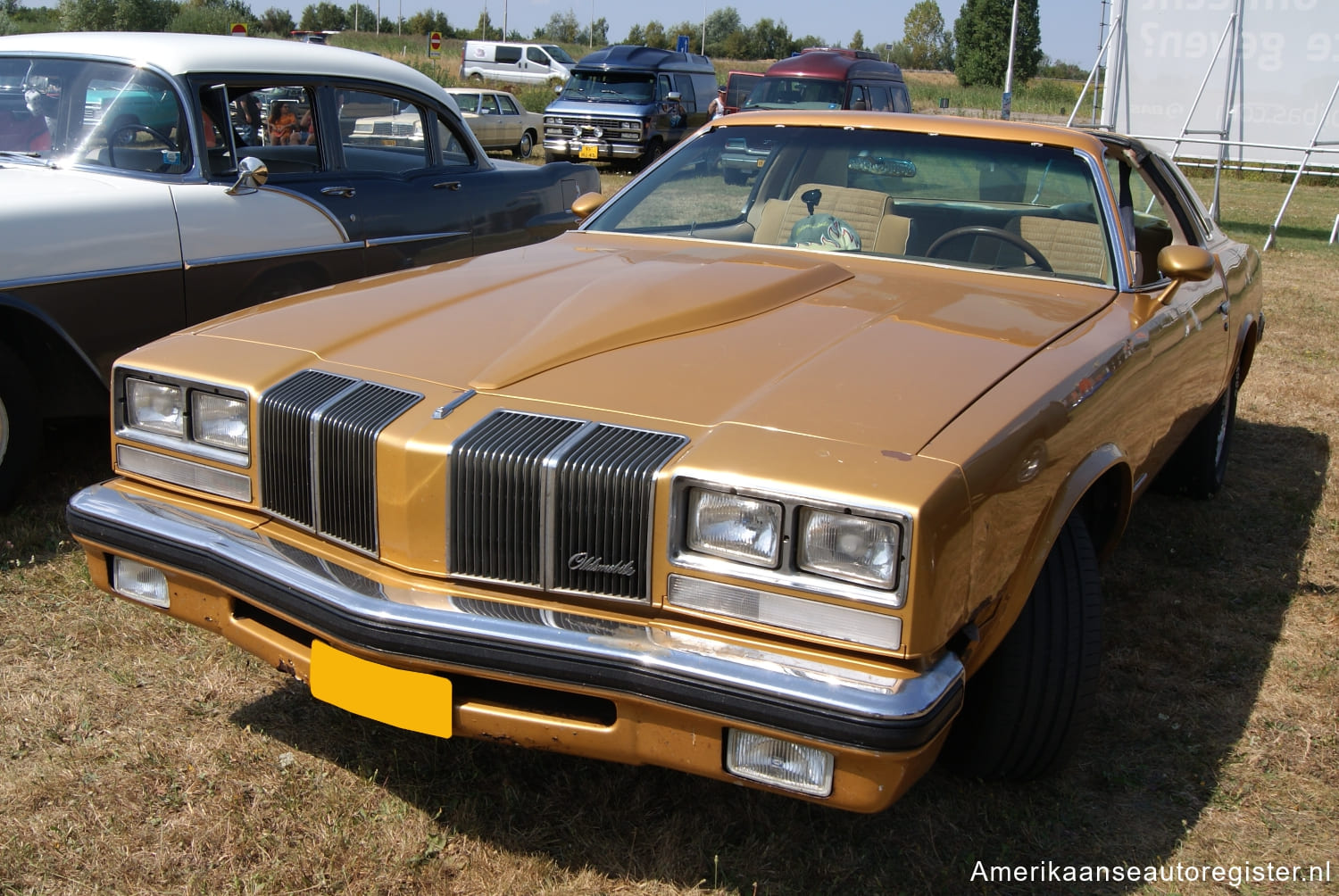 Oldsmobile Cutlass uit 1976