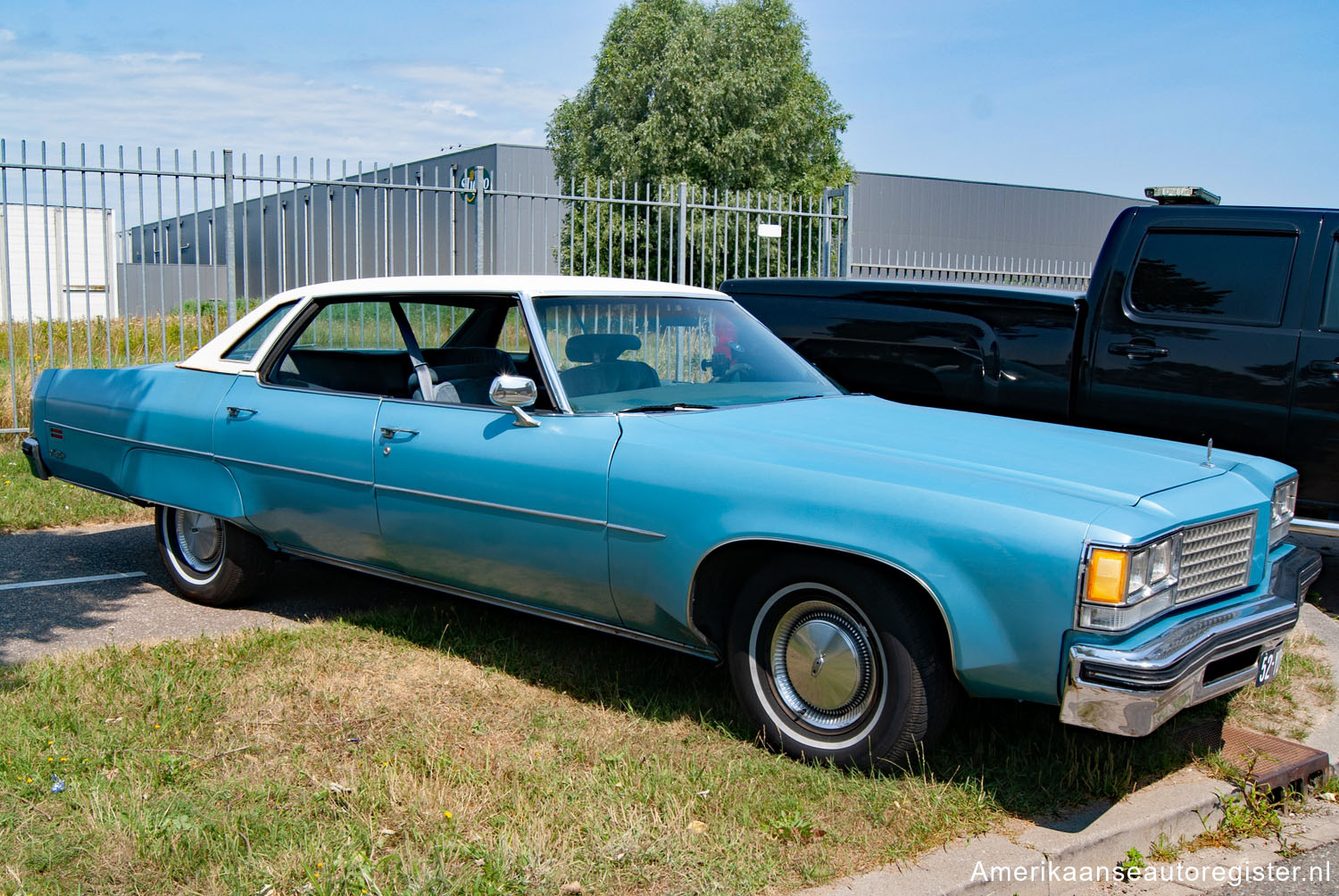 Oldsmobile Ninety-Eight uit 1976
