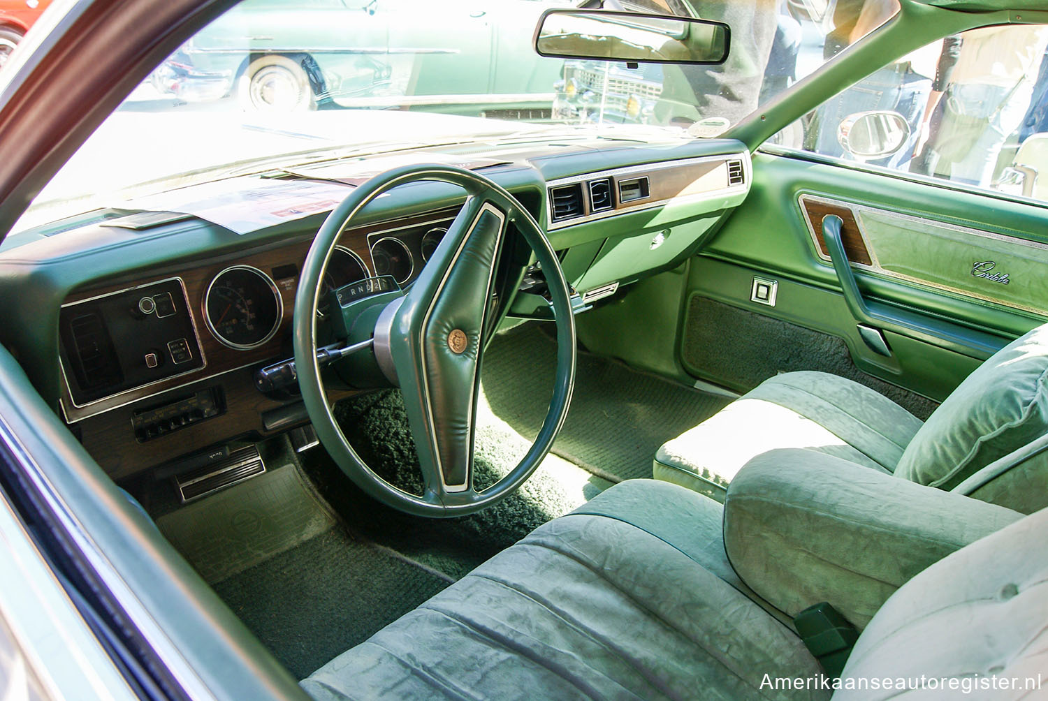Chrysler Cordoba uit 1977