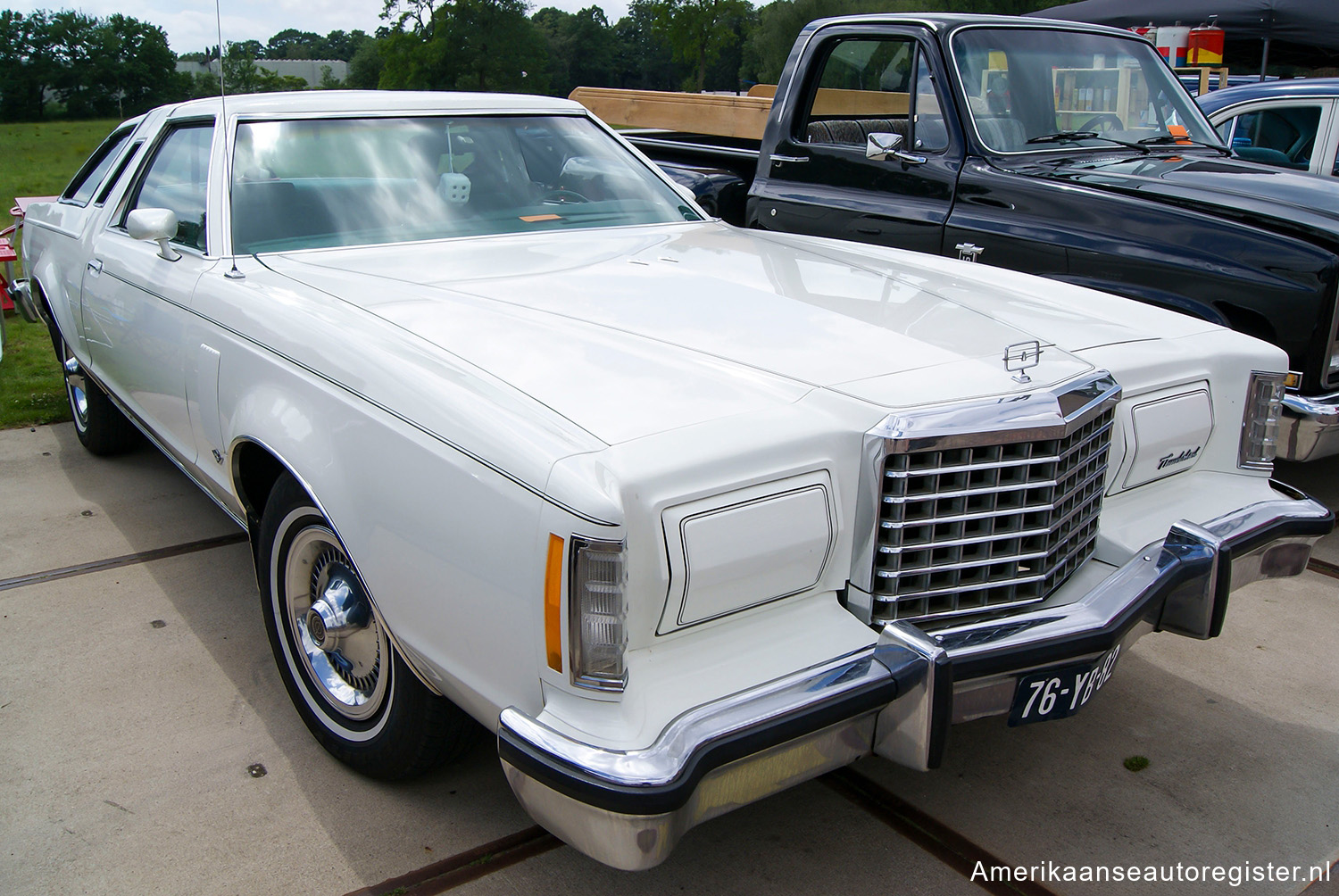 Ford Thunderbird uit 1977