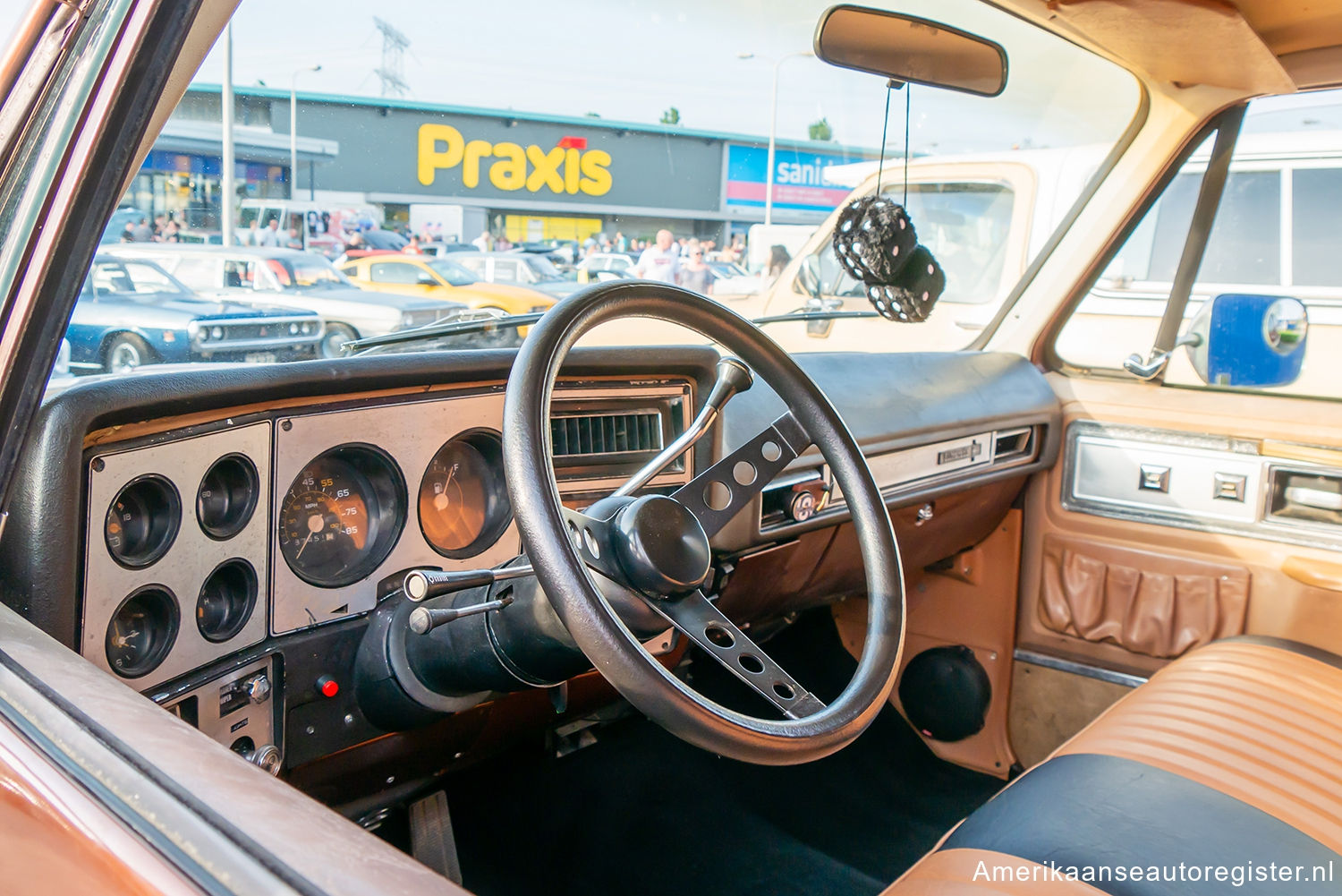 Chevrolet Suburban uit 1980