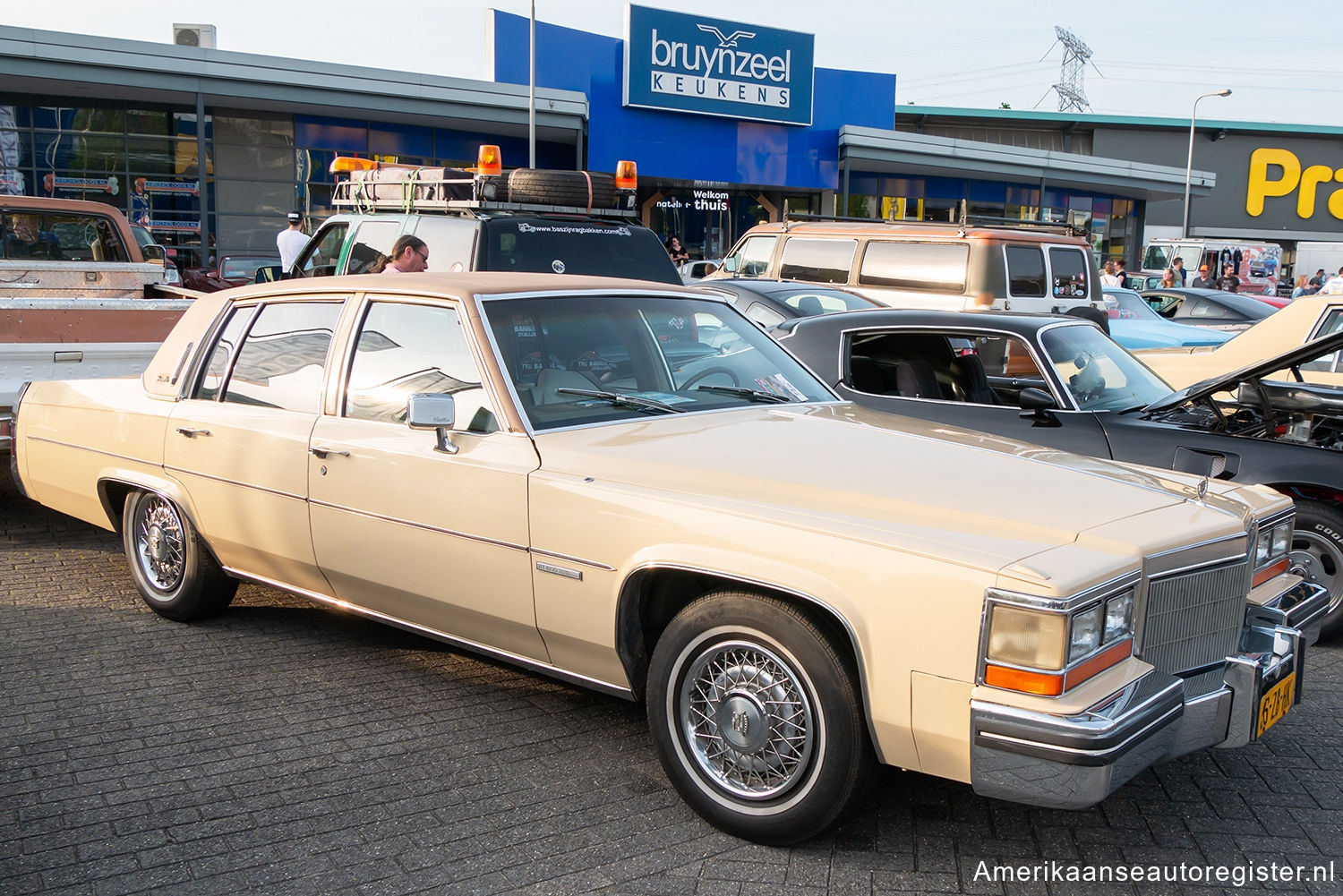 Cadillac DeVille uit 1982