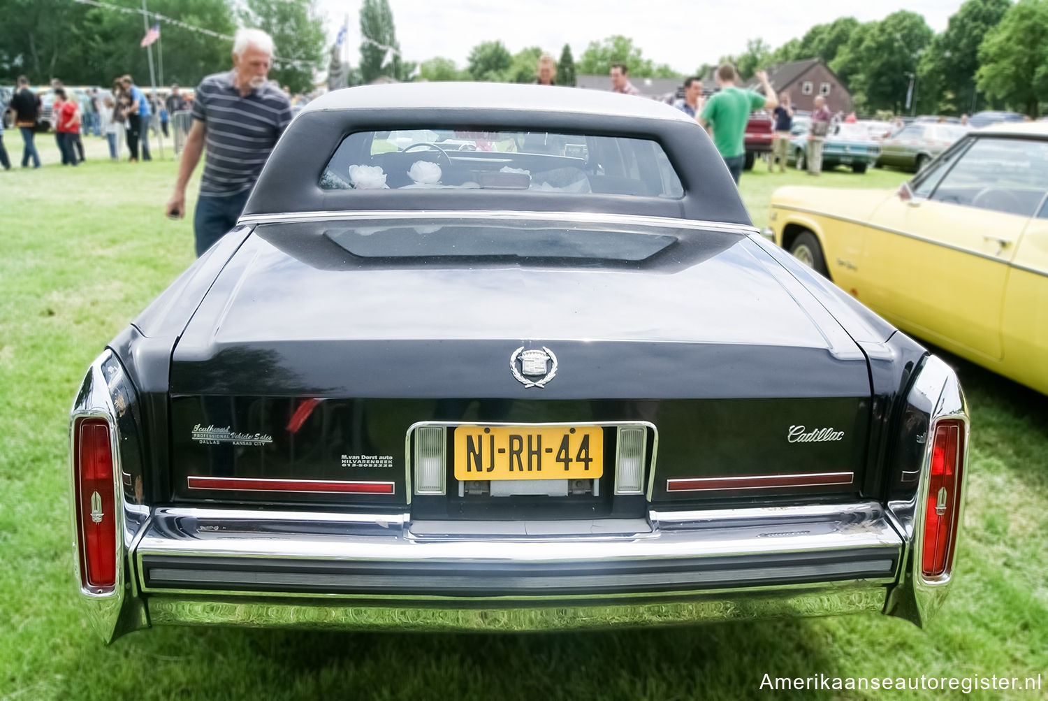 Cadillac Brougham uit 1987