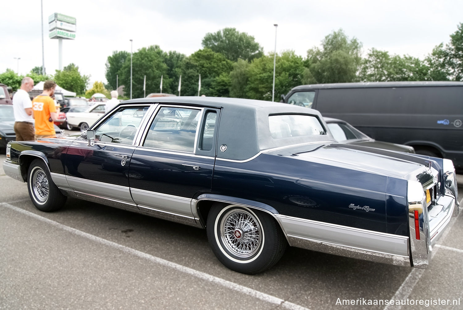 Cadillac Brougham uit 1990